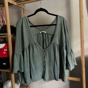 FREE PEOPLE BUTTON UP FLOWY BLOUSE
